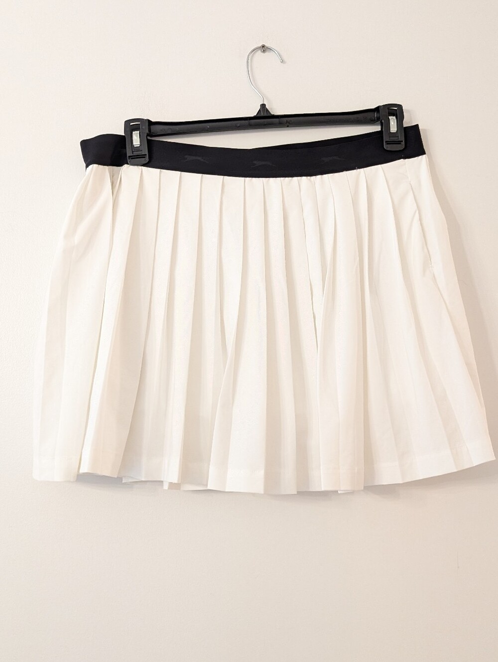 Slazenger Women's White Pleated Tennis Golf Skort Skirt Built-In Shorts